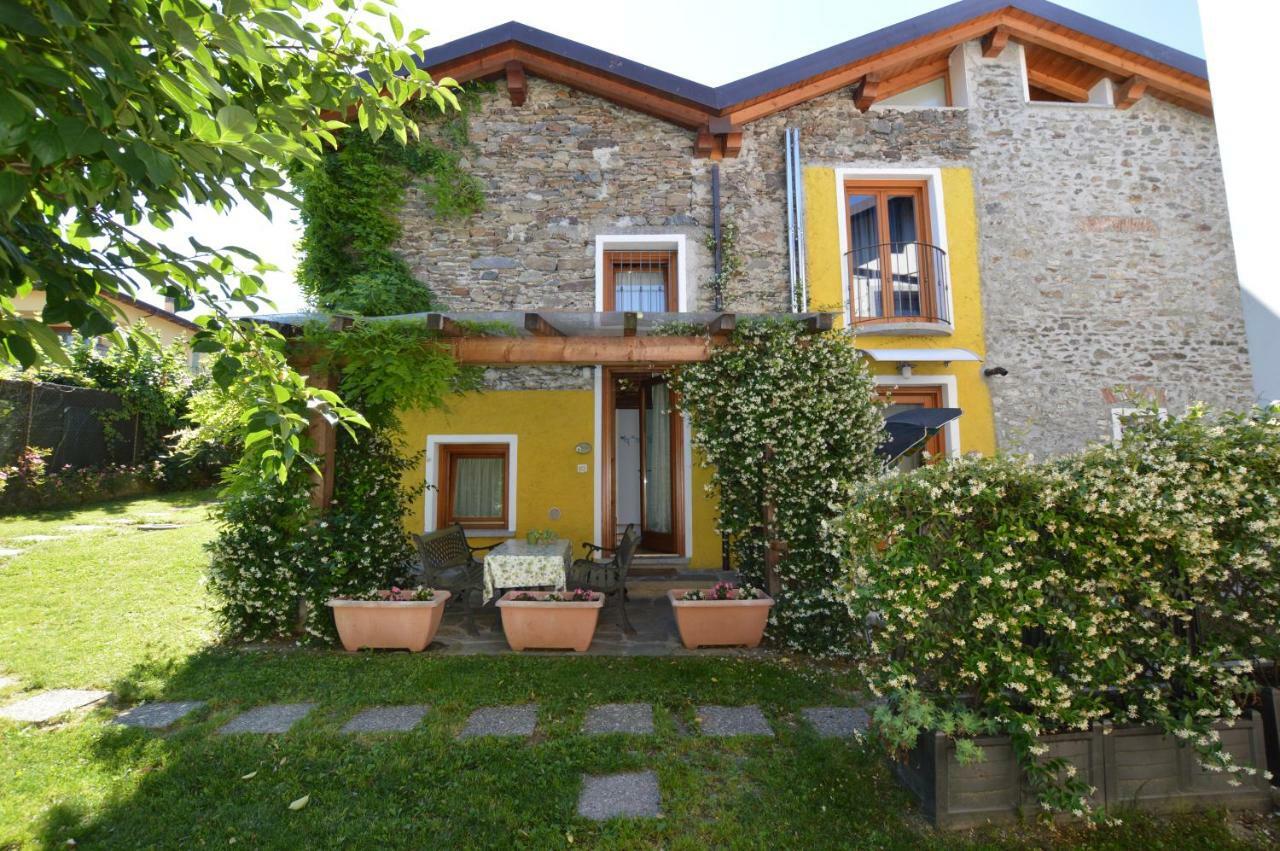 Rustico Giulietta E Romeo Villa Colico Bagian luar foto