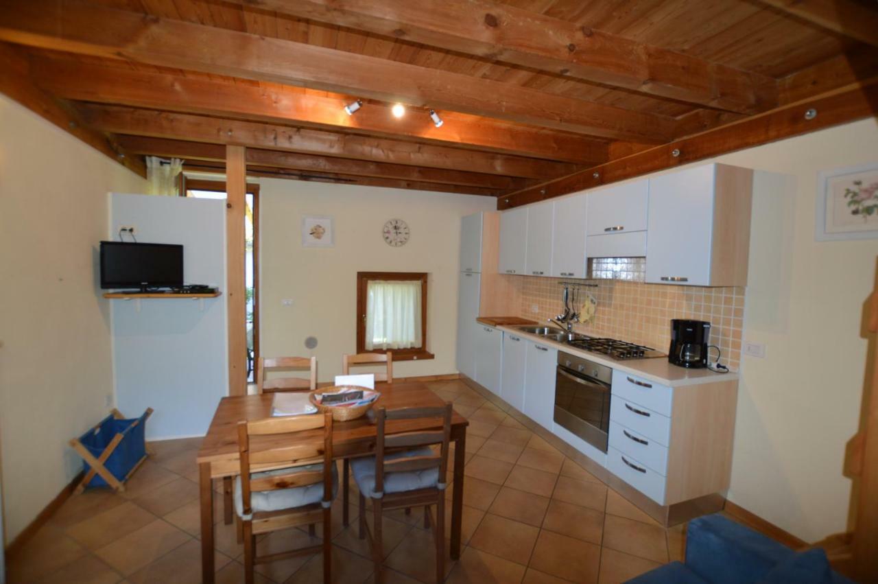 Rustico Giulietta E Romeo Villa Colico Bagian luar foto