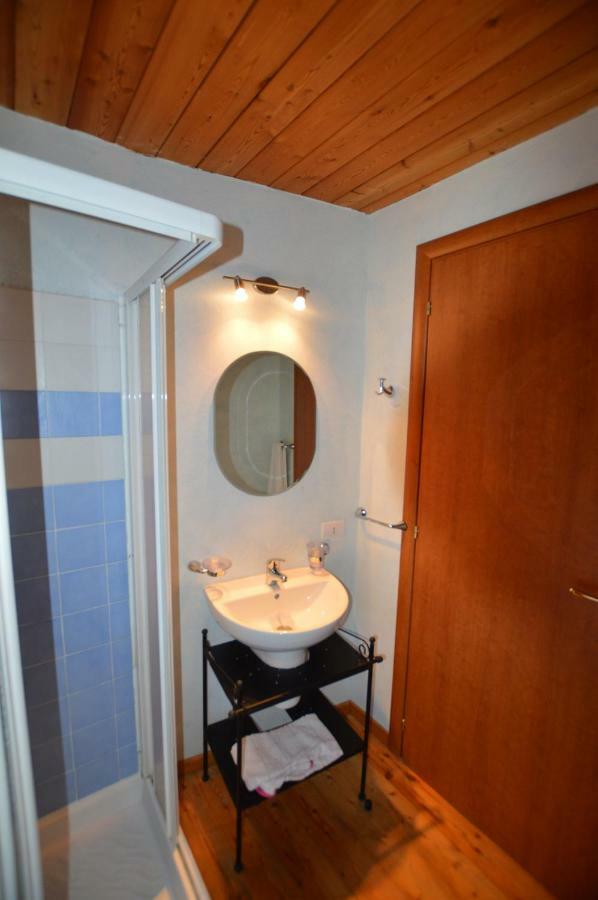 Rustico Giulietta E Romeo Villa Colico Bagian luar foto