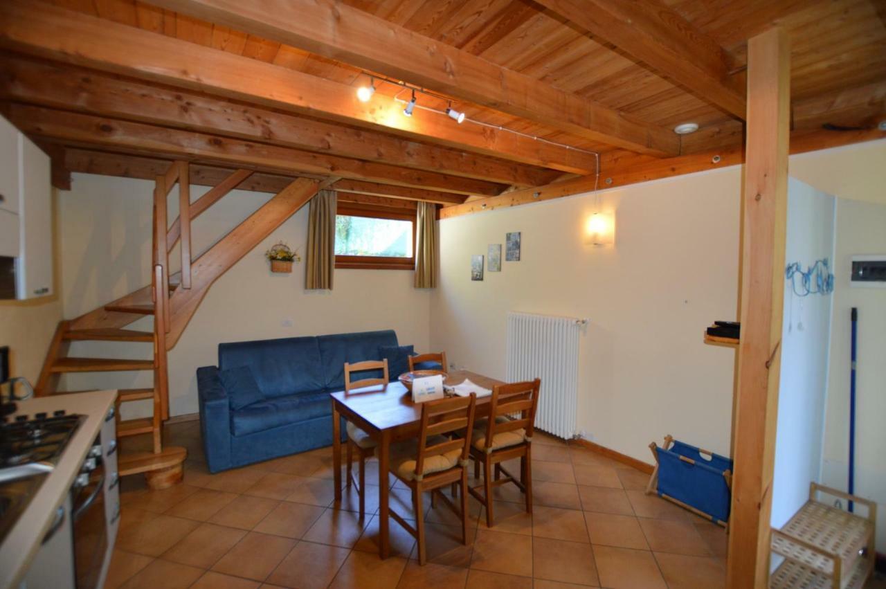 Rustico Giulietta E Romeo Villa Colico Bagian luar foto